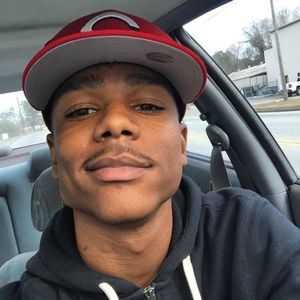 Meet your Posher, Derrell